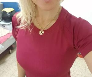 angela